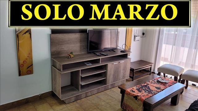 BONITO DEPTO EN PH CON ESPACIO VERDE. ACEPTA MASCOTAS