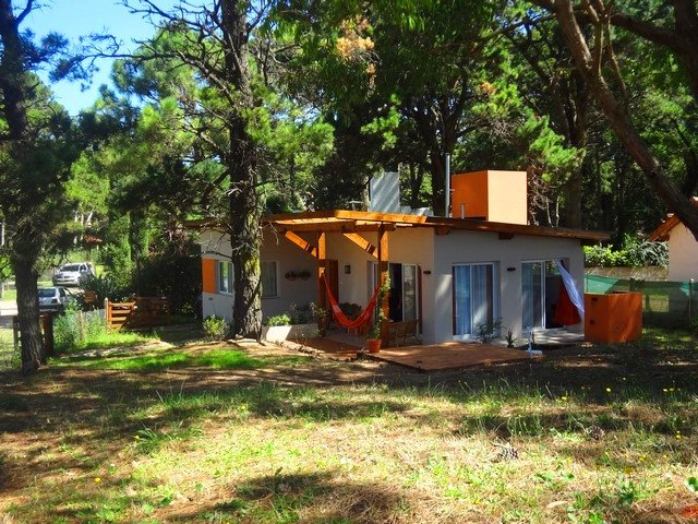 BONITA CASA EN EL BOSQUE