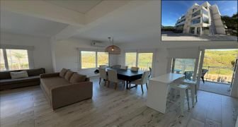 MODERNO DEPTO FRENTE AL MAR CON PILETA